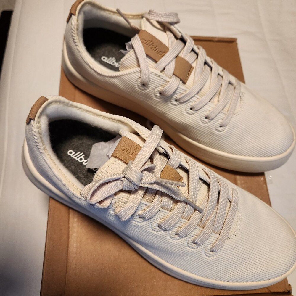 NWT Allbirds Women's Runner NZ Corduroy, Size 7.5 Cream